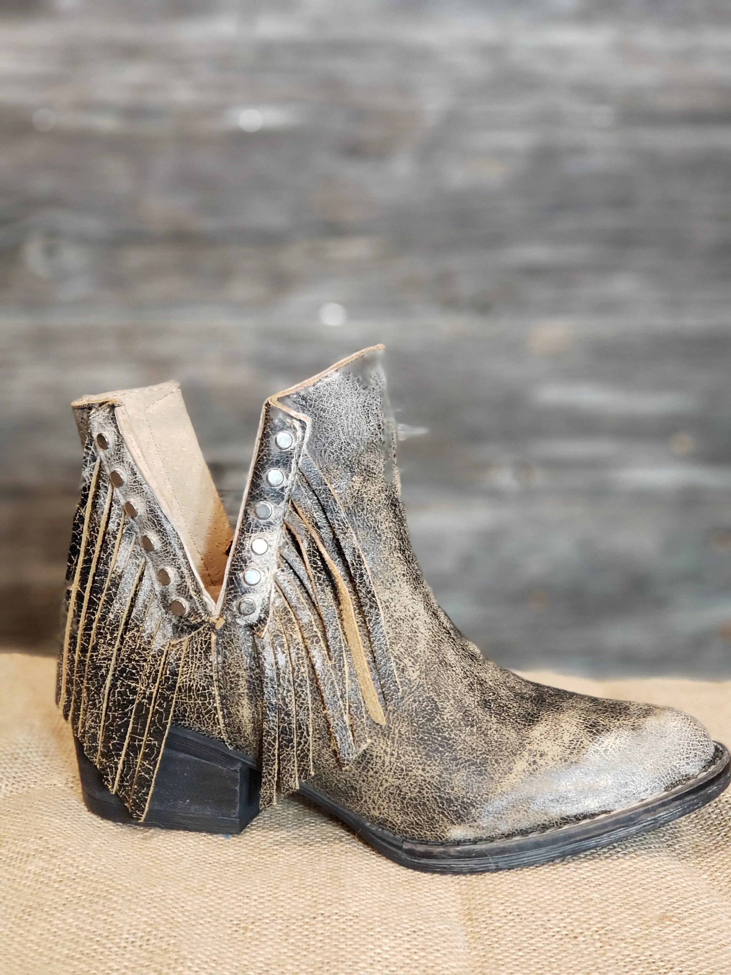 Circle G by Corral Ladies Black Studs & Fringe Booties Q5089